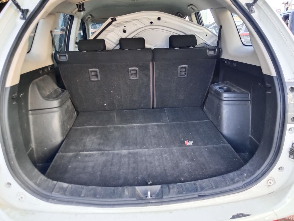 Mitsubishi Outlander 2013 White Wrecking