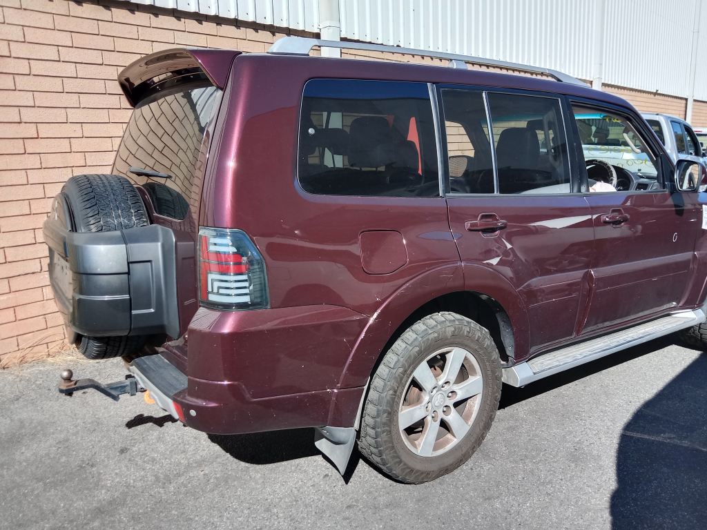 Mitsubishi Pajero 2008 Maroon Wrecking