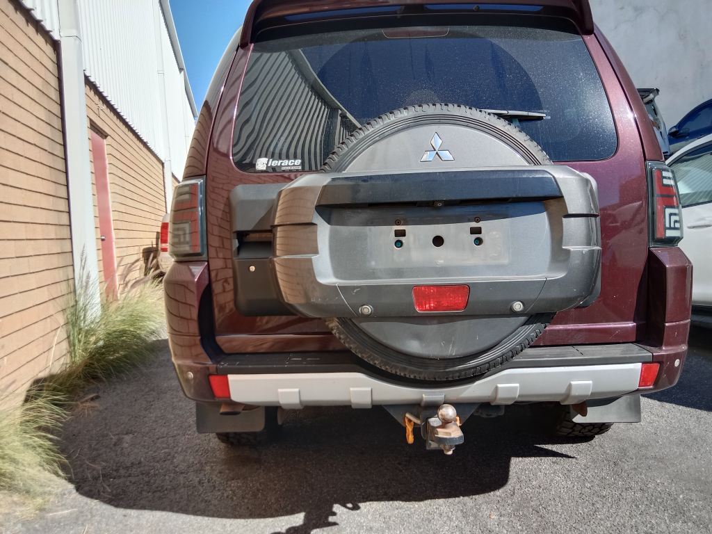 Mitsubishi Pajero 2008 Maroon Wrecking