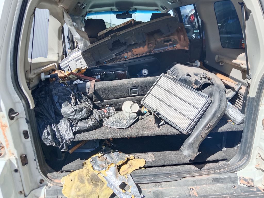 Mitsubishi Pajero 2013 White Wrecking