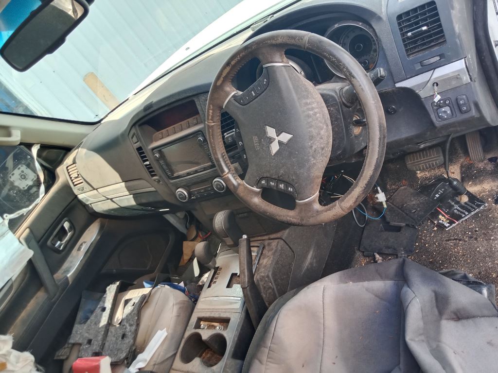 Mitsubishi Pajero 2013 White Wrecking