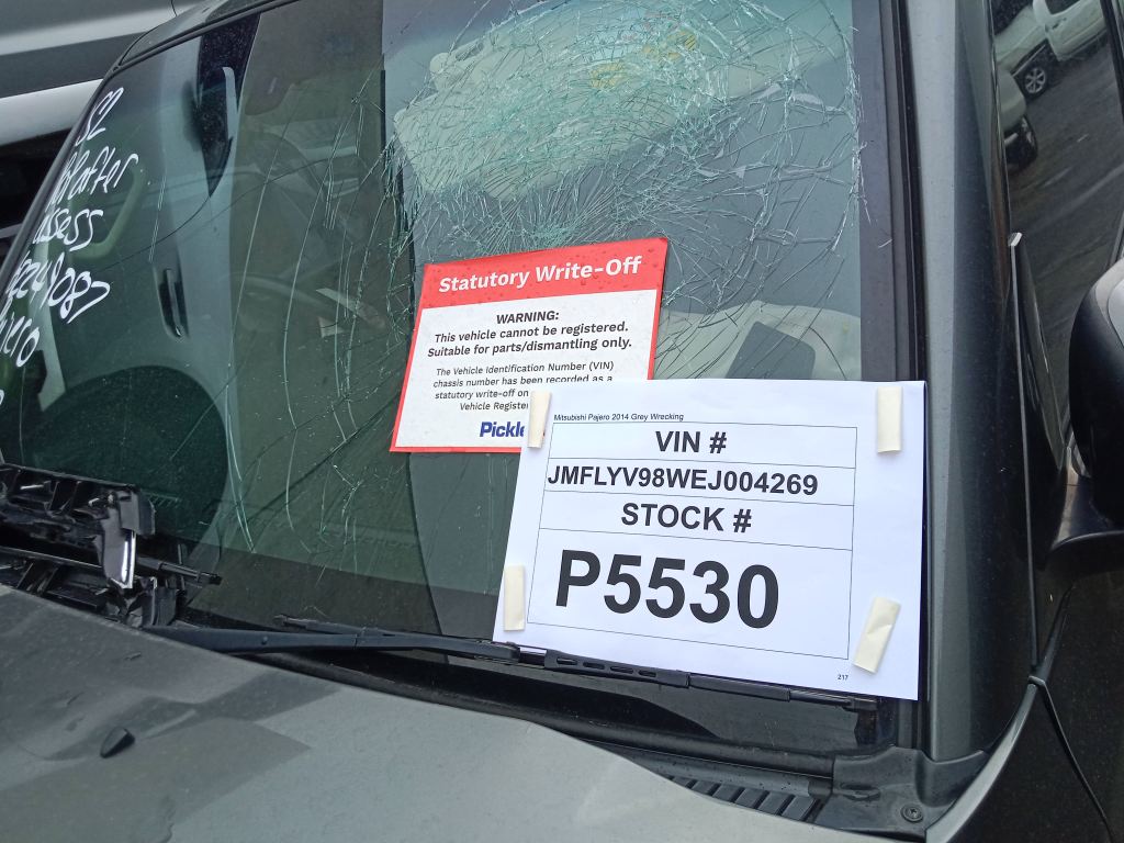 Mitsubishi Pajero 2014 Grey Wrecking