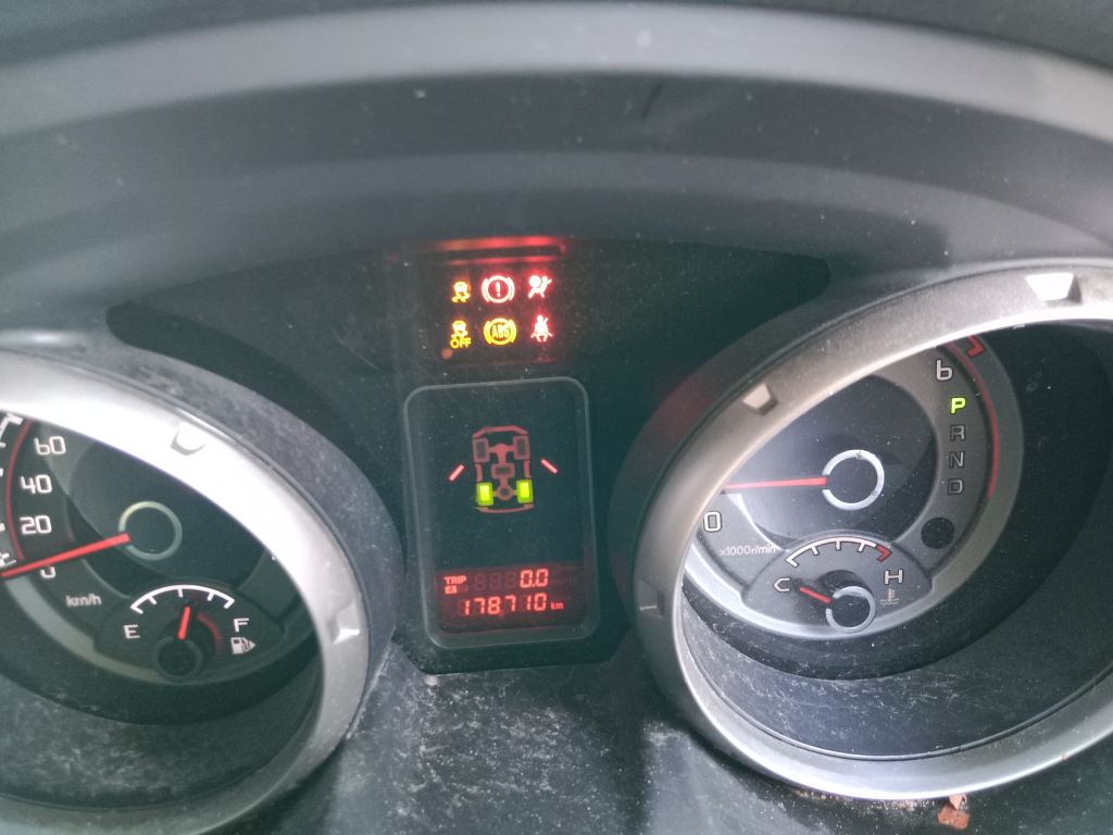 Mitsubishi Pajero 2014 Grey Wrecking