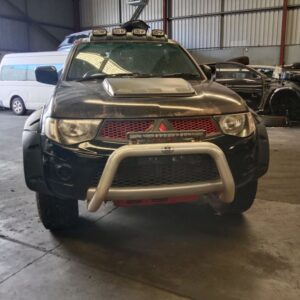 Mitsubishi Triton 2011 Black Wrecking