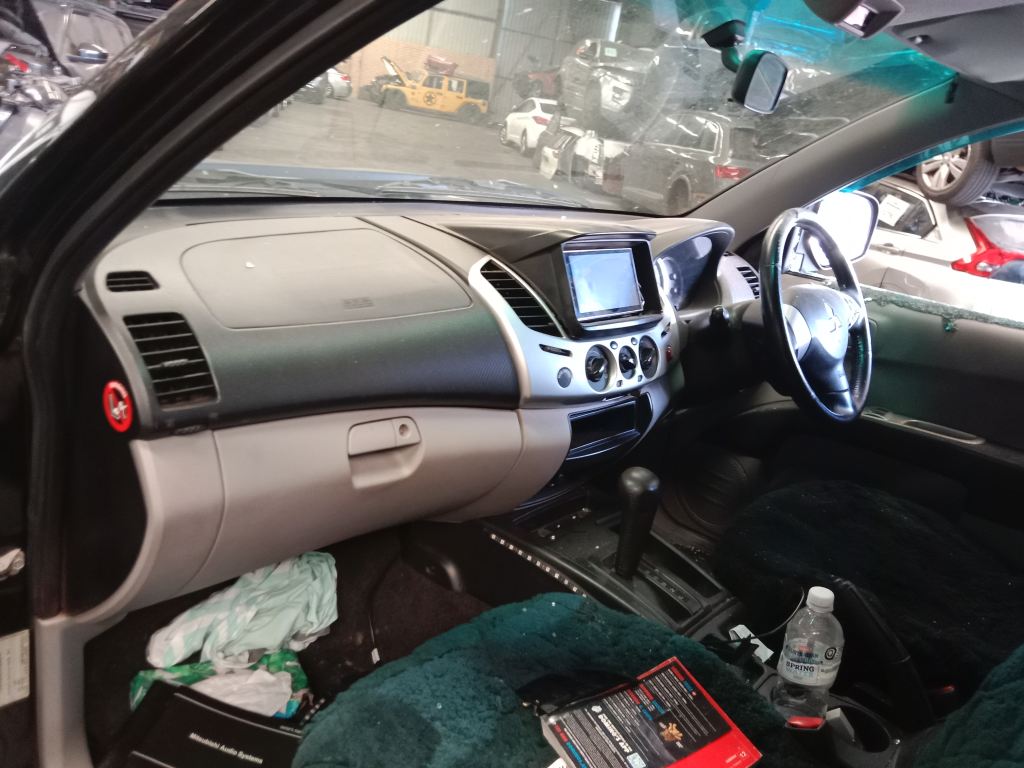 Mitsubishi Triton 2011 Black Wrecking