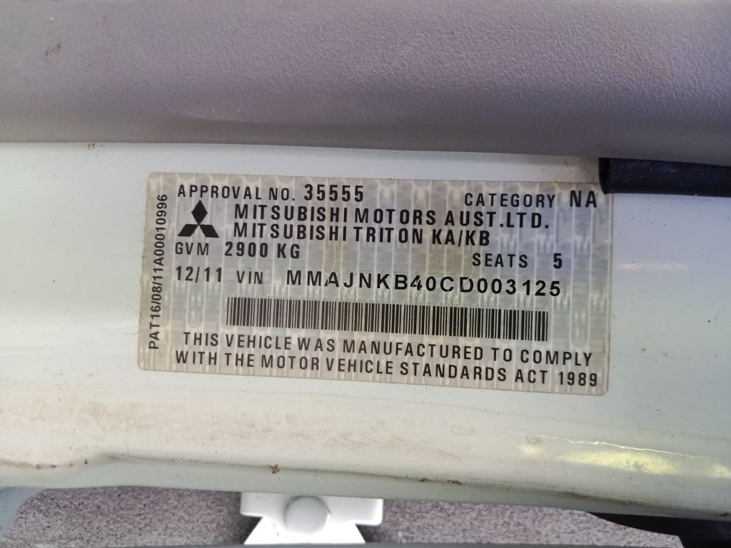 Mitsubishi Triton 2012 White Wrecking