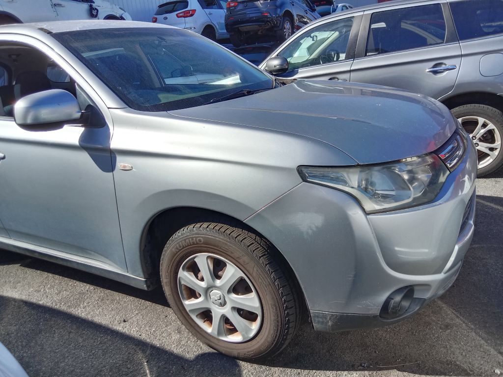 Mitsubishi outlander 2013 Silver Wrecking