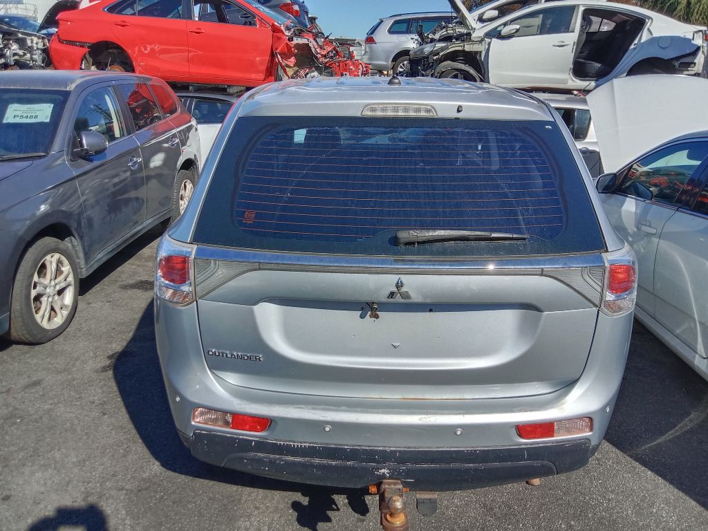 Mitsubishi outlander 2013 Silver Wrecking