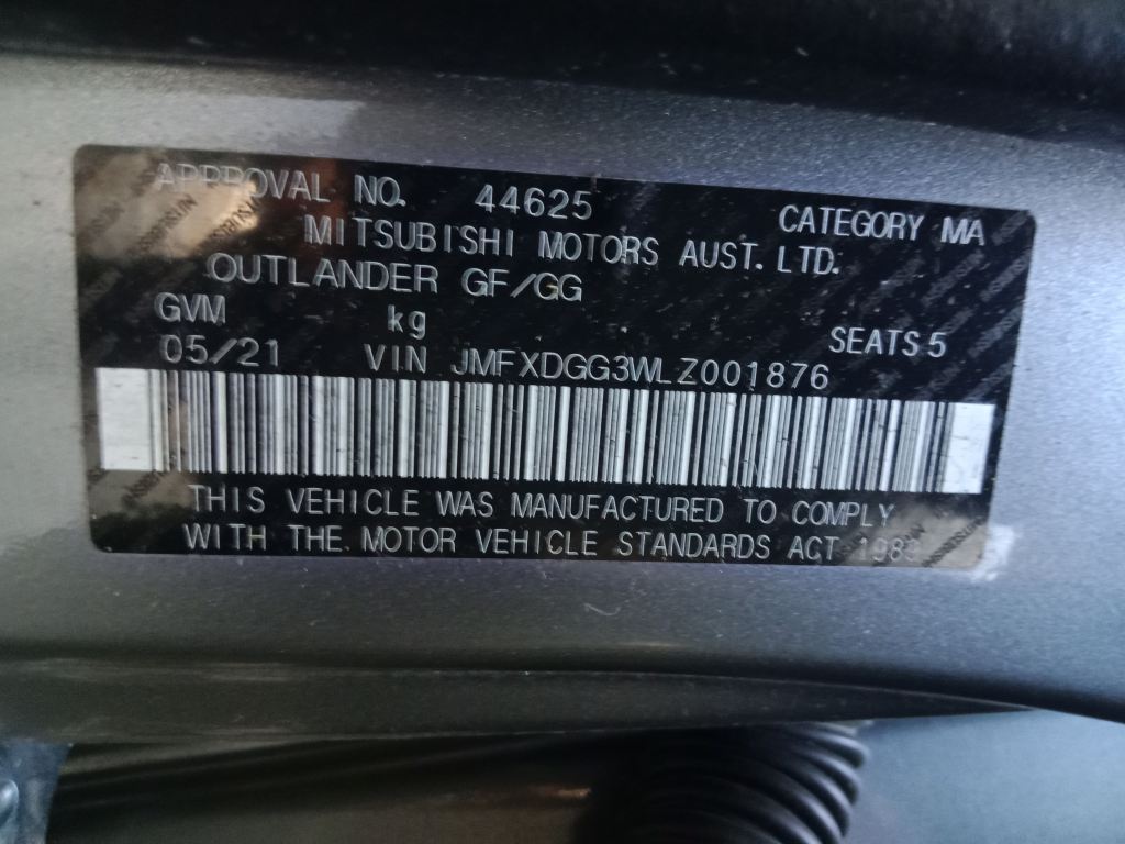 Mitsubishi outlander hybrid 2021 Grey Wrecking