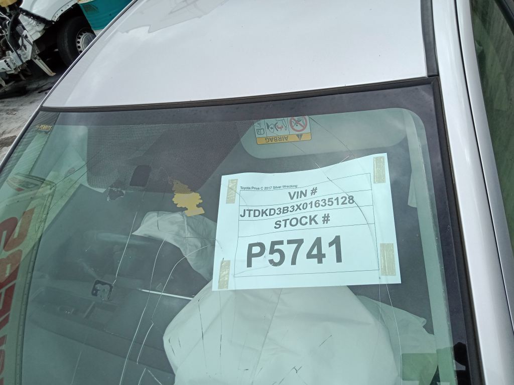 Toyota Prius C 2017 Silver Wrecking