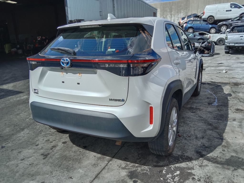Toyota Yaris Cross 2021 White Wrecking