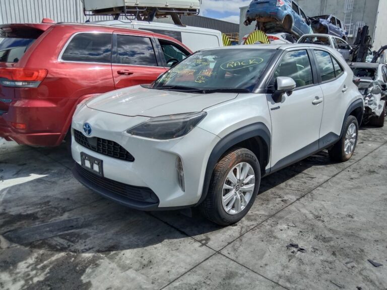 Toyota Yaris Cross 2021 White Wrecking