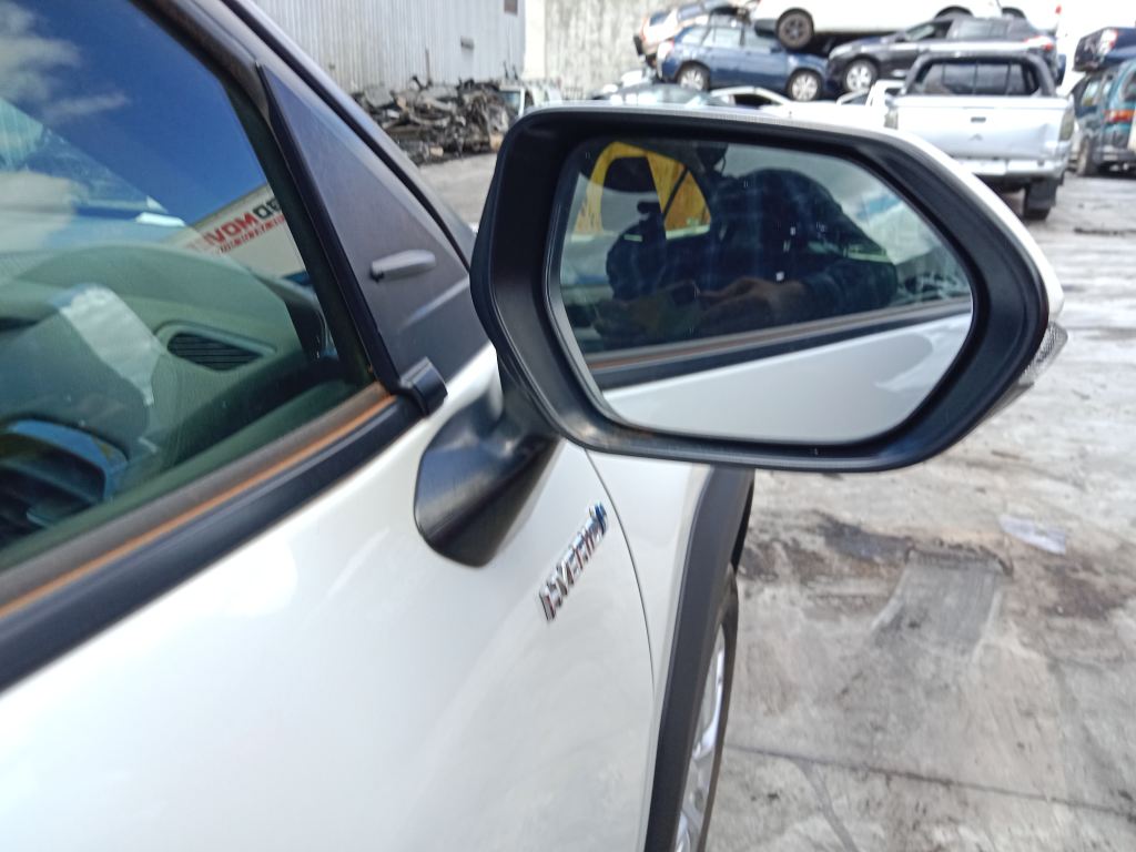 Toyota Yaris Cross 2021 White Wrecking