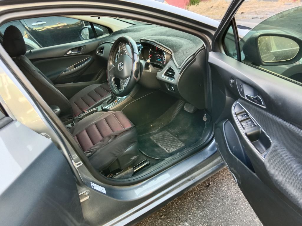 Holden Astra 2017 Grey Wrecking