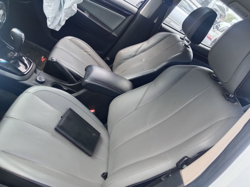 Holden Colorado 2015 White Wrecking
