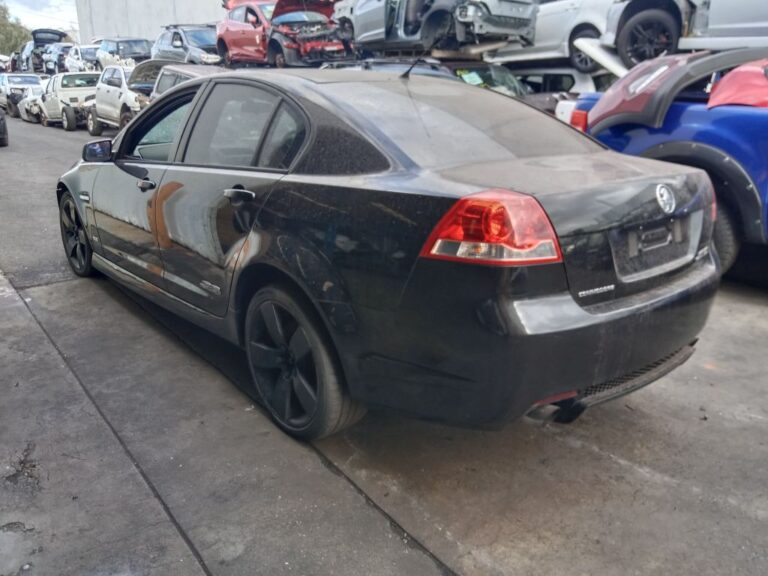 Holden Commodore 2008 Black Wrecking