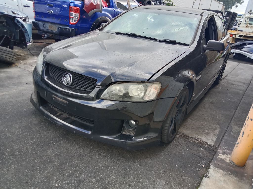 Holden Commodore 2008 Black Wrecking