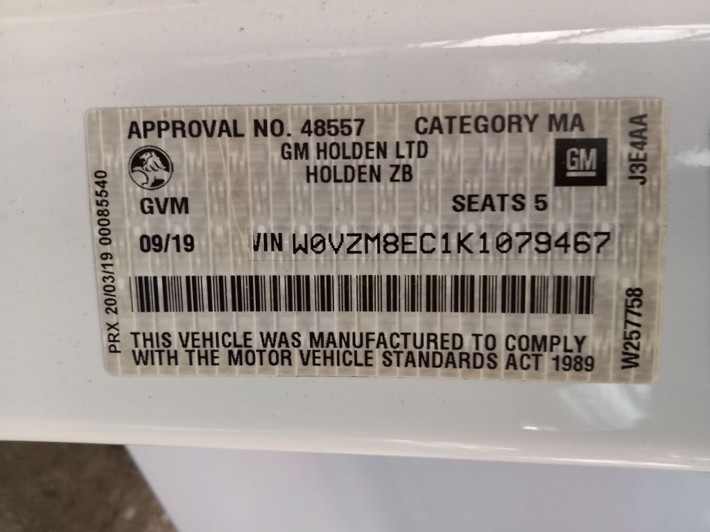Holden Commodore 2019 White Wrecking