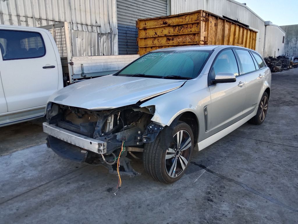 Holden Commodore SV6 2015 Silver Wrecking