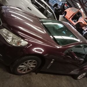 Holden Commodore evoke 2014 maroon Wrecking