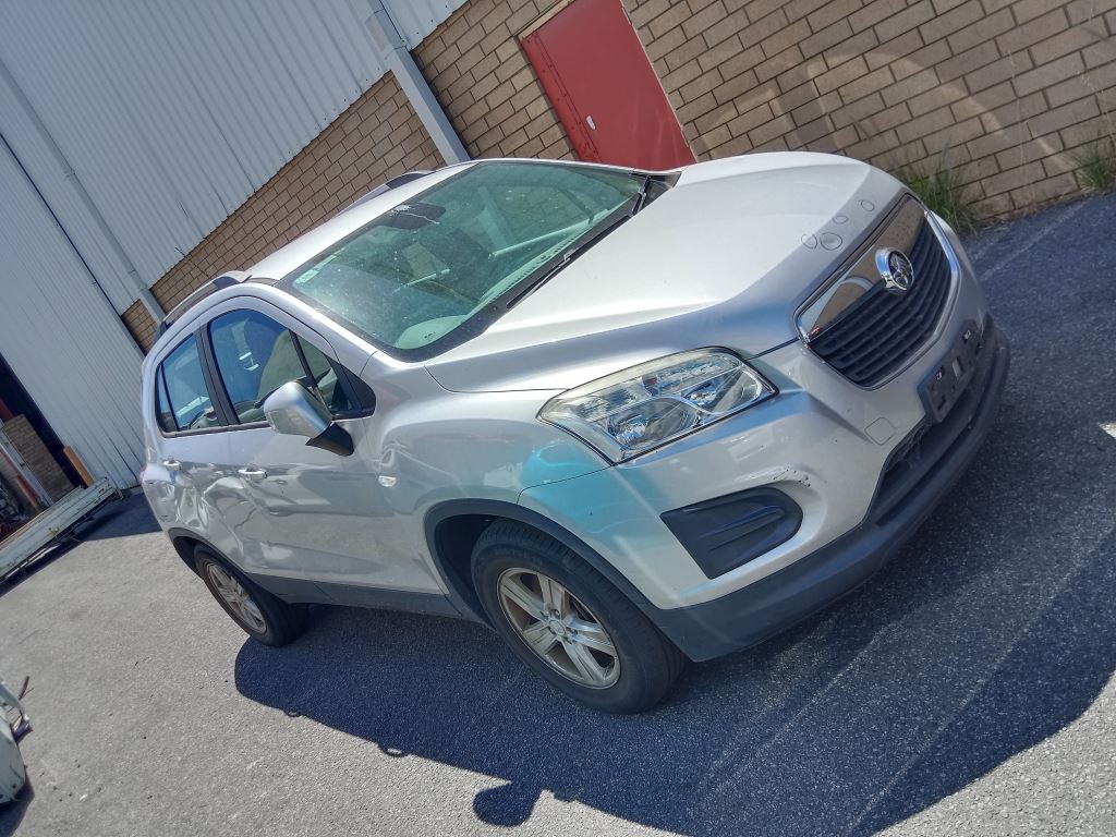 Holden Trax 2015 Silver Wrecking