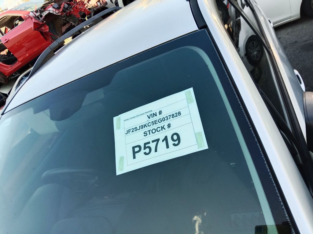 Subaru Forester 2014 Silver Wrecking