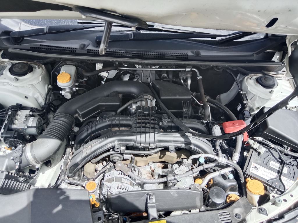 Subaru Impreza 2017 White Wrecking