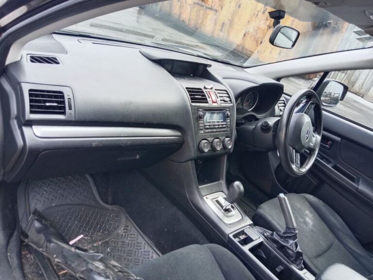Subaru XV 2012 Maroon Wrecking