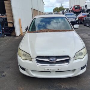 Subaru liberty 2006 White Wrecking