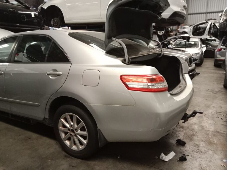 Toyota Camry 2009 Silver Wrecking