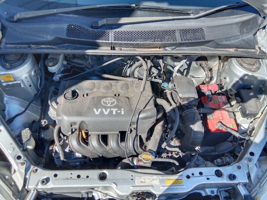 Toyota Echo 2003 Silver Wrecking