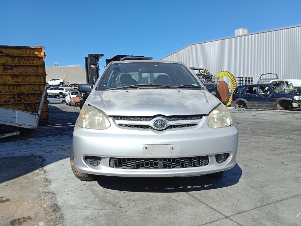 Toyota Echo 2003 Silver Wrecking