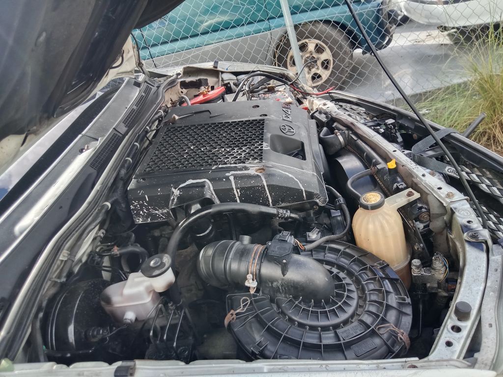 Toyota Hilux 2005 Silver Wrecking