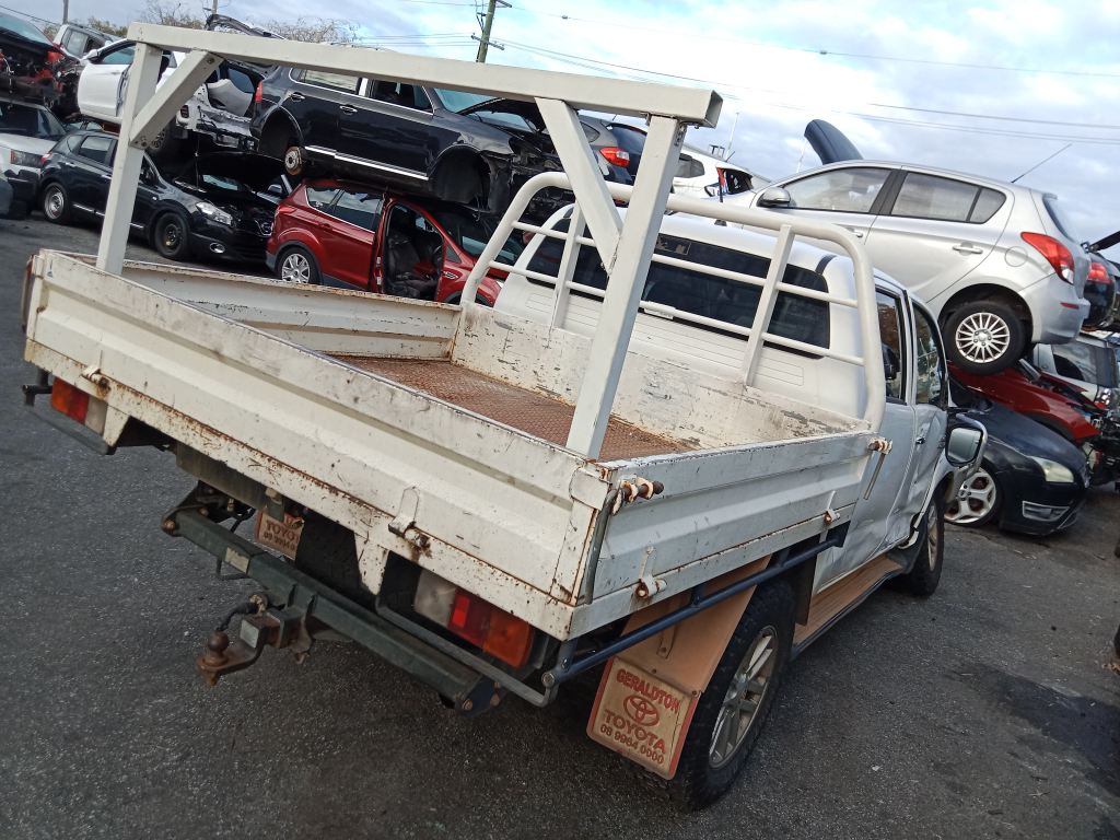 Toyota Hilux 2014 White Wrecking