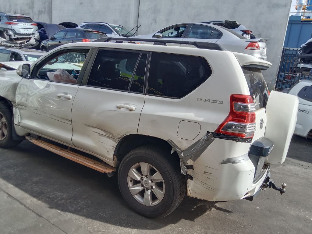 Toyota LandCruiser Prado 150 2017 White Wrecking