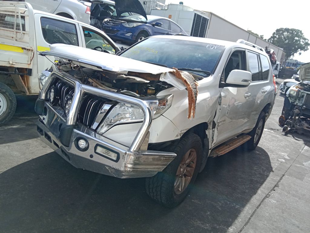 Toyota LandCruiser Prado 150 2017 White Wrecking