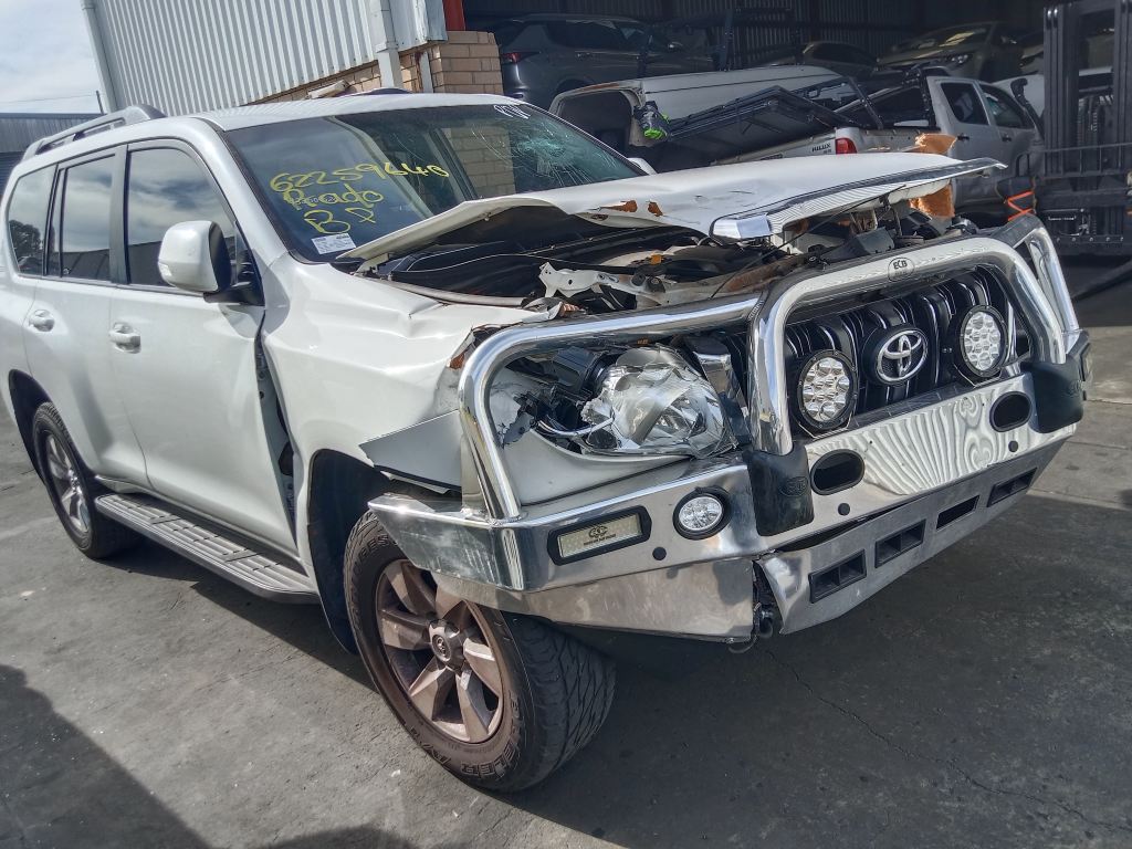 Toyota LandCruiser Prado 150 2017 White Wrecking