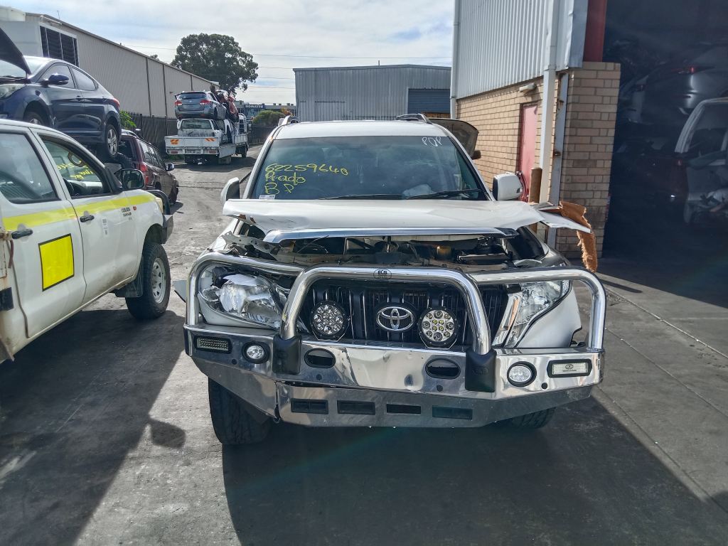 Toyota LandCruiser Prado 150 2017 White Wrecking