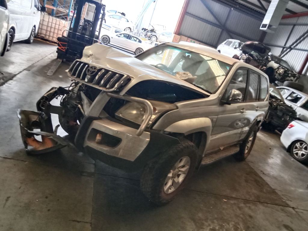 Toyota Prado 120 series 2005 Silver Wrecking