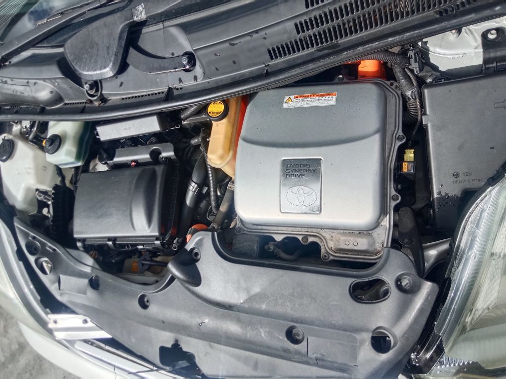 Toyota Prius Hybrid 2005 Silver Wrecking