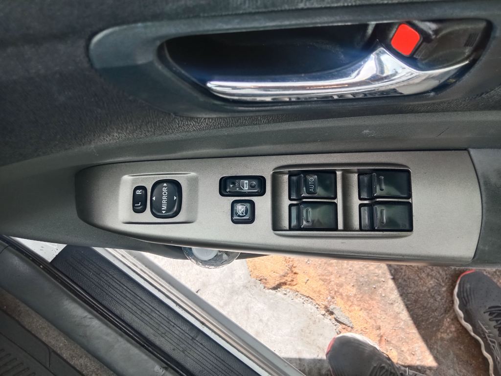 Toyota Prius Hybrid 2005 Silver Wrecking