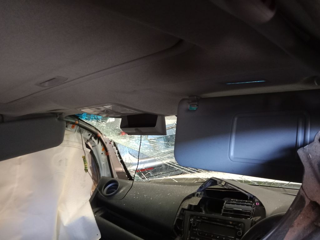 Toyota RAV4 2006 White Wrecking