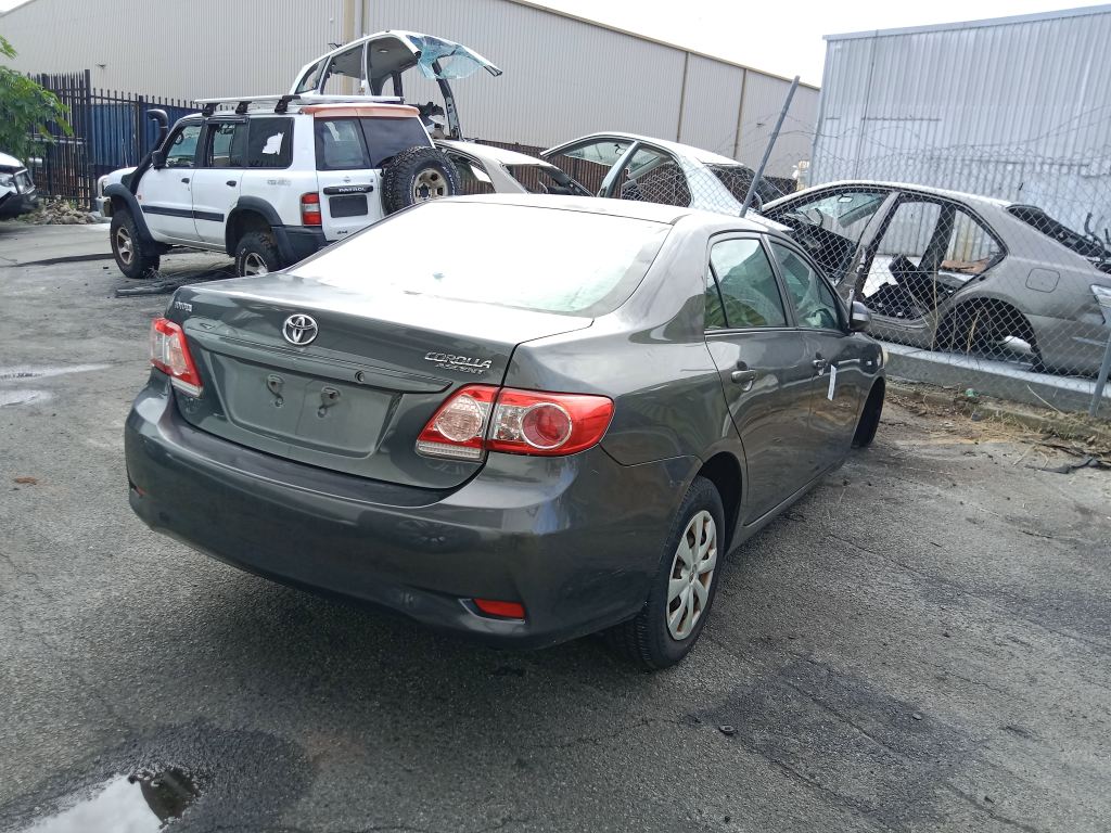 Toyota corolla 2010 Grey Wrecking