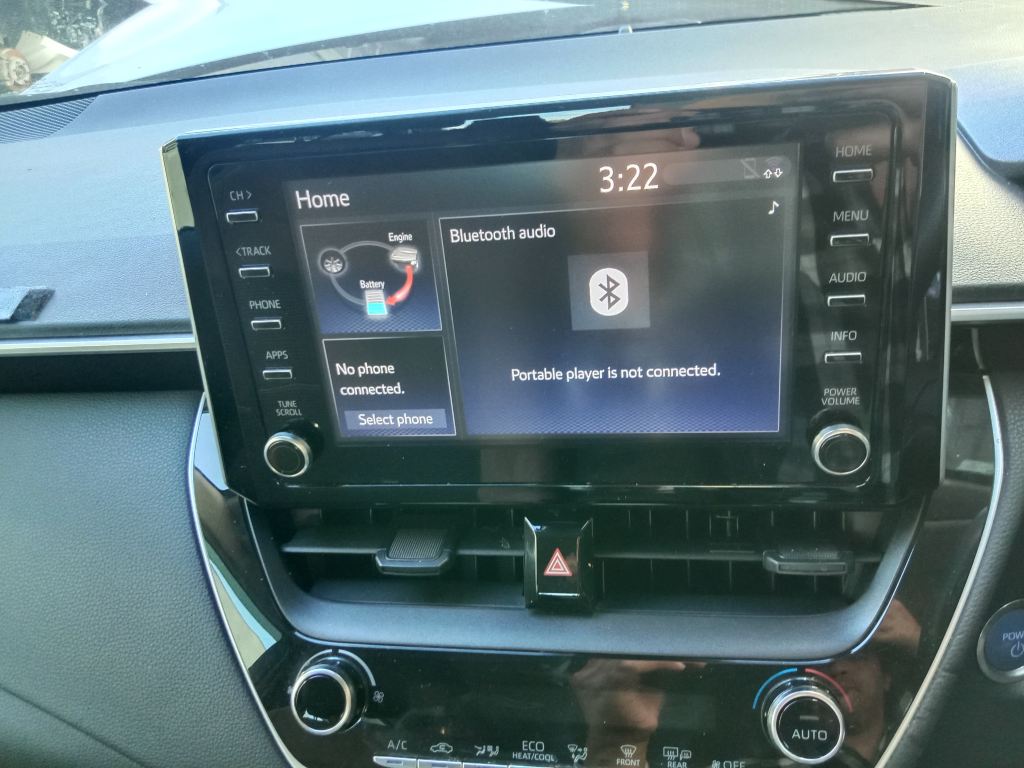 Toyota corolla hybrid 2019 Silver Wrecking
