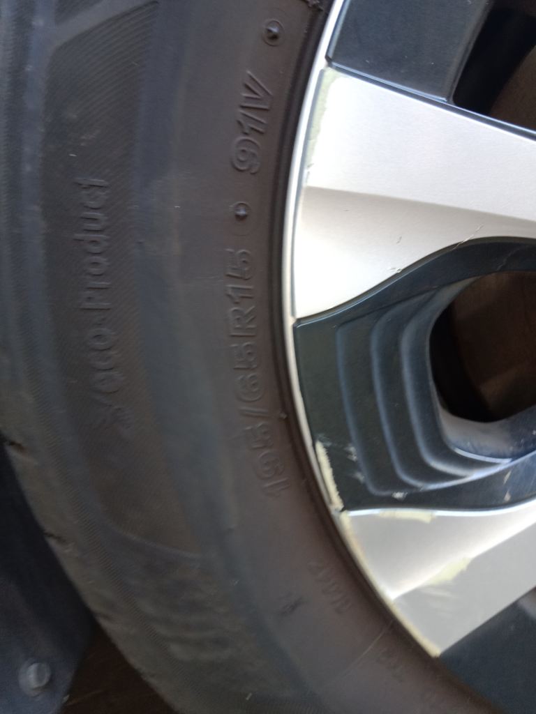 Toyota corolla hybrid 2019 Silver Wrecking