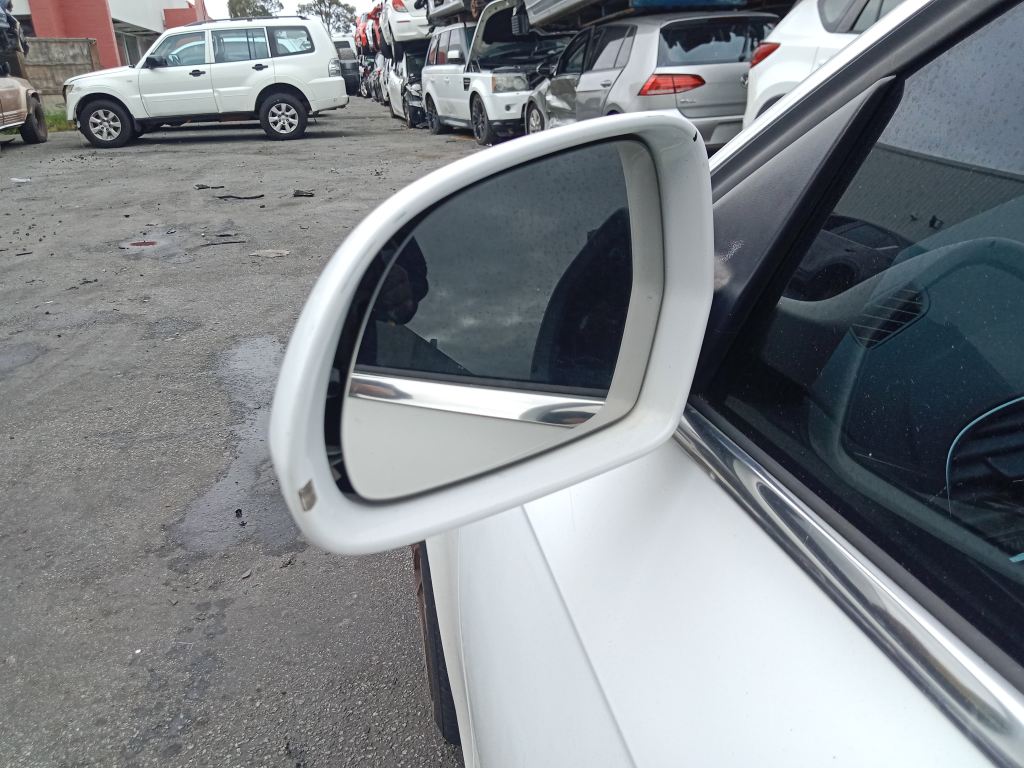 Audi A4 2008 White Wrecking