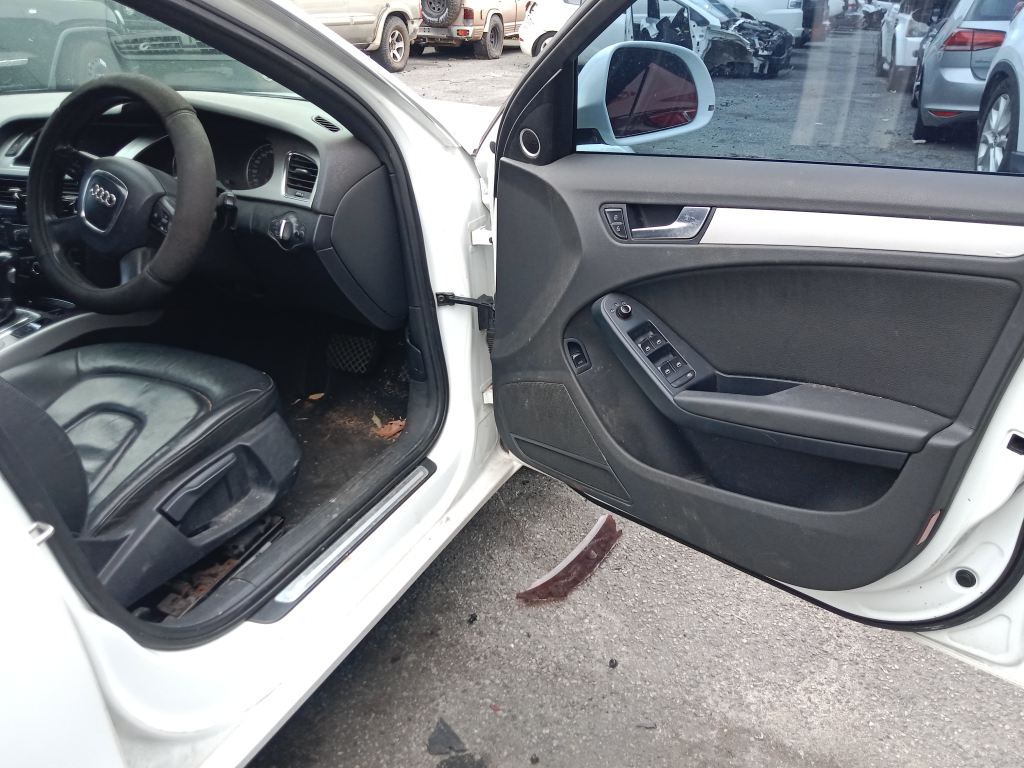 Audi A4 2008 White Wrecking