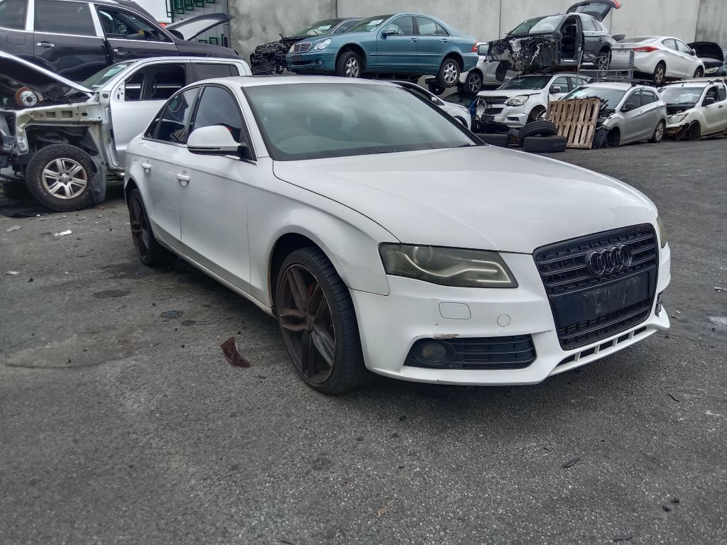 Audi A4 2008 White Wrecking