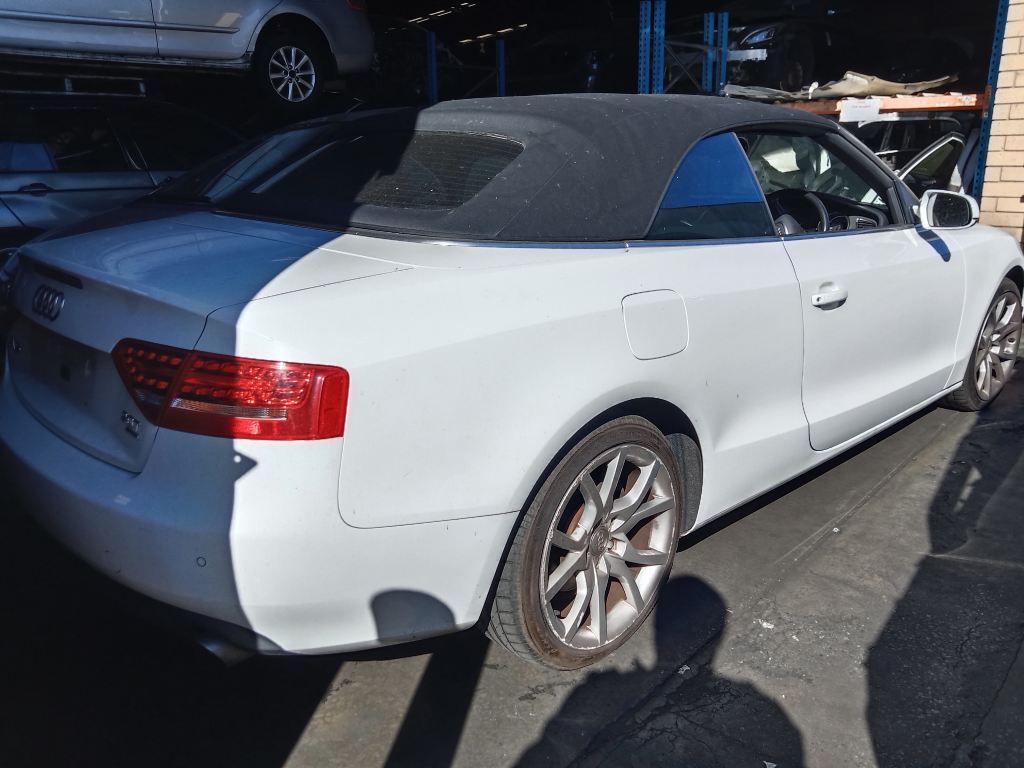 Audi A5 2010 White Wrecking