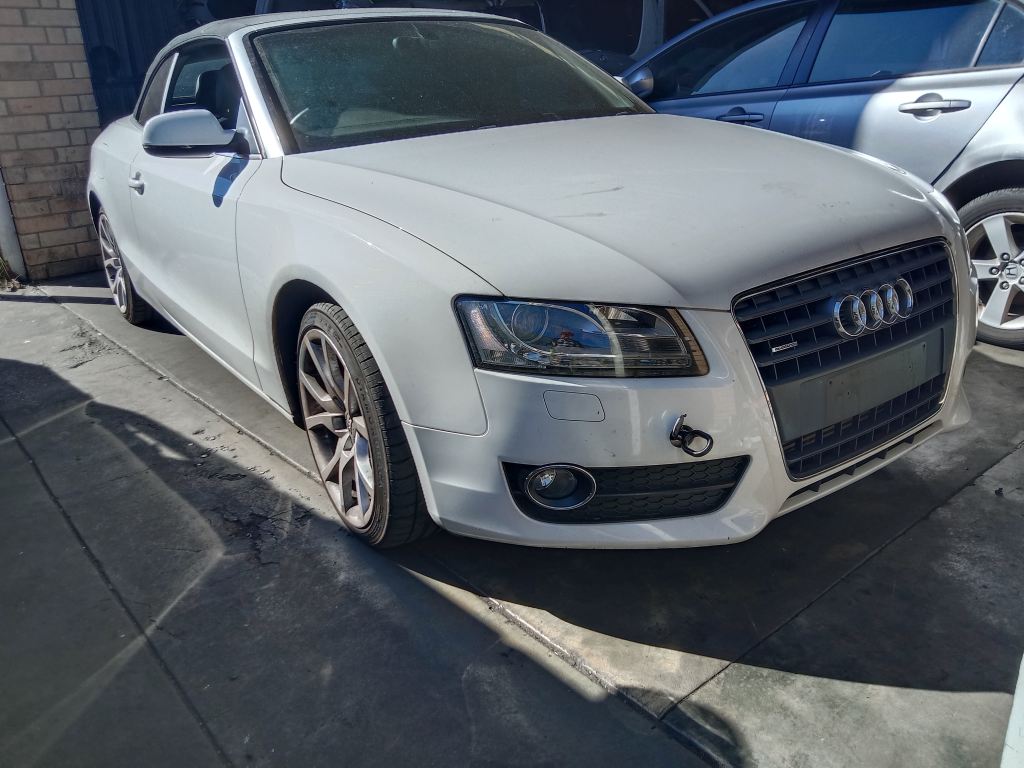 Audi A5 2010 White Wrecking